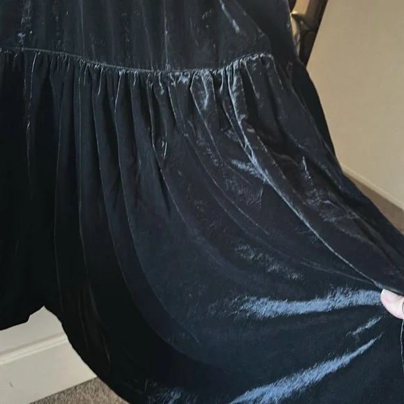 Velvet Overall/dress - Picture 7 of 10